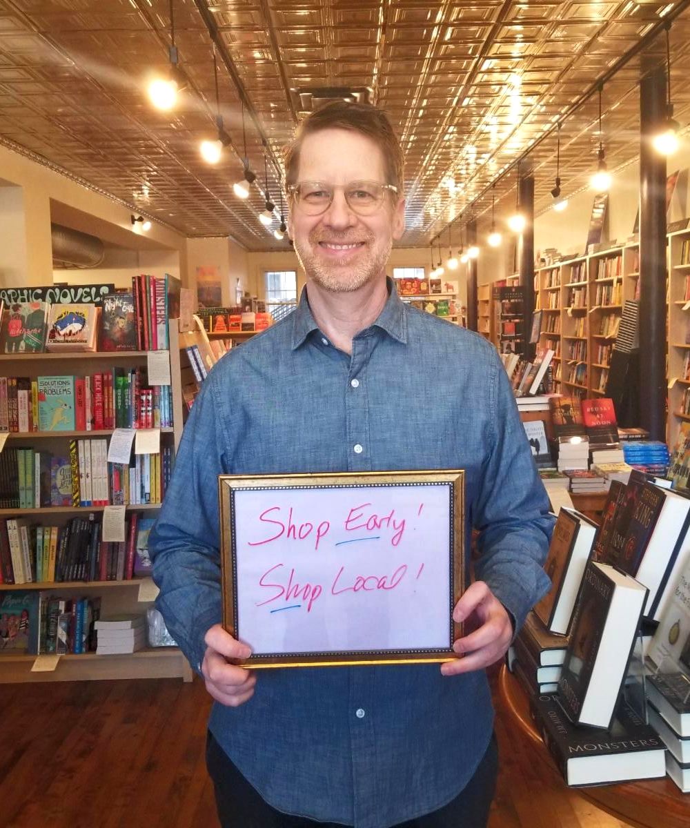 NextChapterMN's tweet photo. David says: #ShopEarlyShopLocal! Remember, we're open till 6:00pm on weekdays through Christmas, so you can come by after you get off work. We gift-wrap for free! https://t.co/NkP2c7E3qs
#weRecommendbooks https://t.co/8TTjC9sBsO