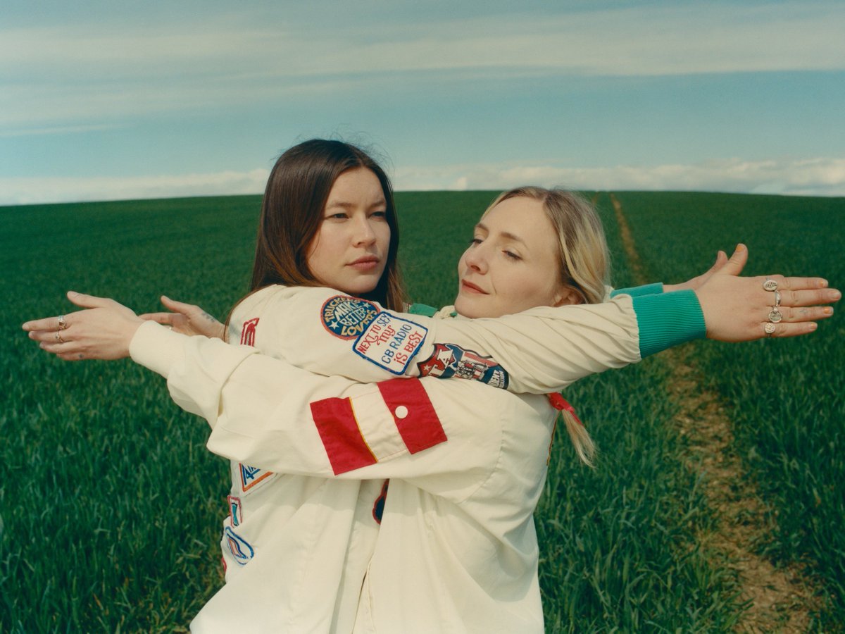 Grammy'de bağımsız müzik rüzgarı |
Şubat'ta 65.'si düzenlenecek Grammy'de adaylıklar açıklandı. Bağımsız plak şirketlerinin öne çıktığı adaylar arasında Wet Leg, Bonobo, Spoon ve Louis Cole gibi sanatçılar var. | <a href="/grgdnmusic/">GRGDN</a> #GRAMMYs 
sanatatak.com/view/grammy-65…