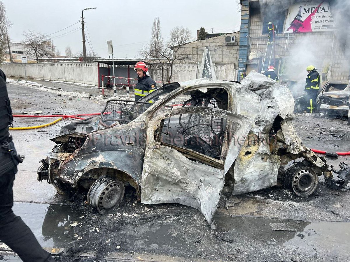 Biz_Ukraine_Mag's tweet photo. Vladimir Putin was so outraged by today’s European Parliament decision to declare Russia a terrorist state that he decided to launch dozens of missiles at civilian Ukrainian targets https://t.co/iTiaBPeRJO