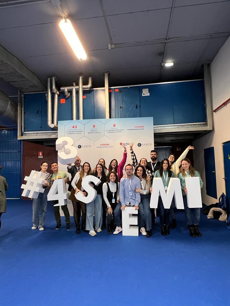 #43SEMI Nuestros residentes nuestro mayor valor, ciencia a raudales <a href="/SOMIMACA/">SOMIMACA</a> <a href="/Sociedad_SEMI/">Sociedad Española de Medicina Interna (SEMI)</a> 🔝🙌