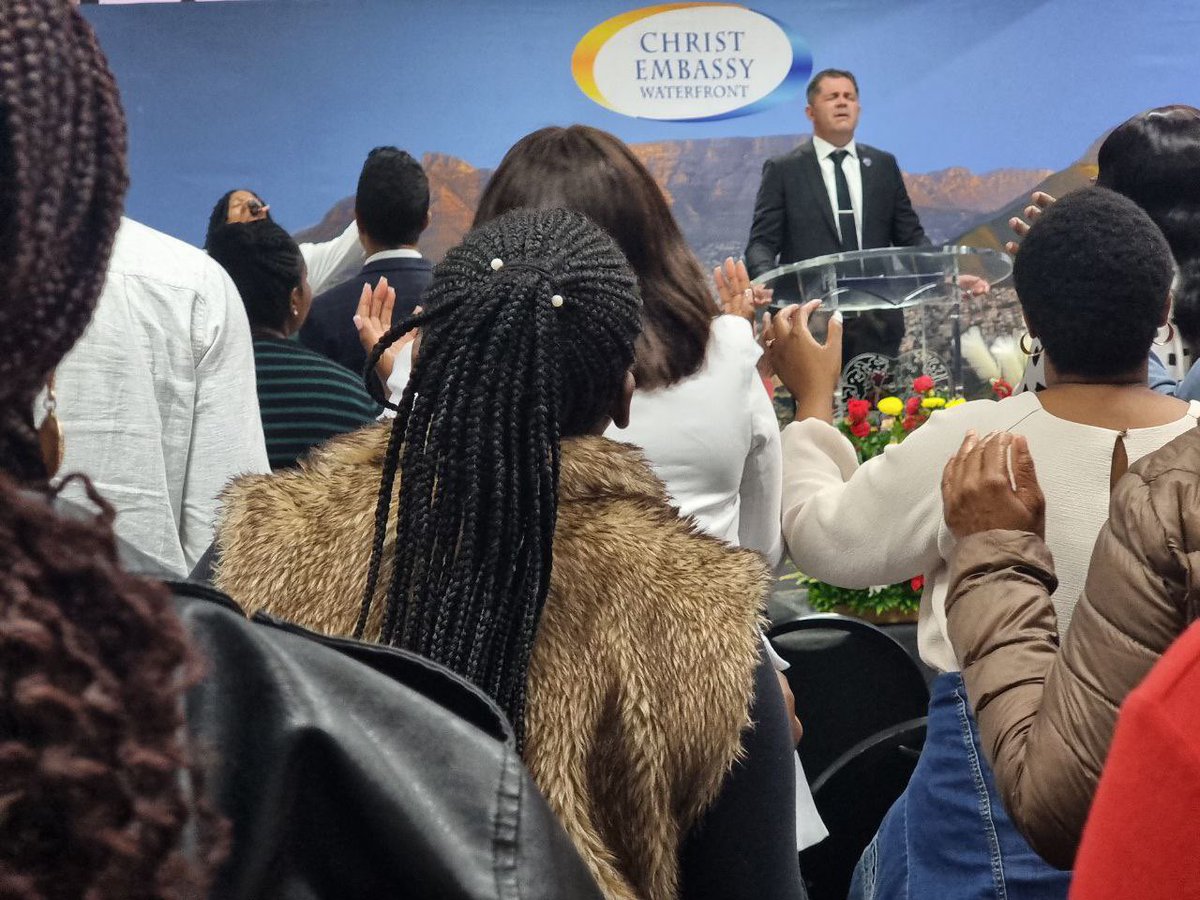 cewaterfront's tweet photo. PRAYING FOR THE NATION OF SOUTH AFRICA TONIGHT DURING OUR MID-WEEK SERVICE:
“The Lord is king, and he rules the nations.”
Psalm 22:28 GNT
#raptureready
#cewaterfront
#cesazone4 https://t.co/zPRV4WNXcu