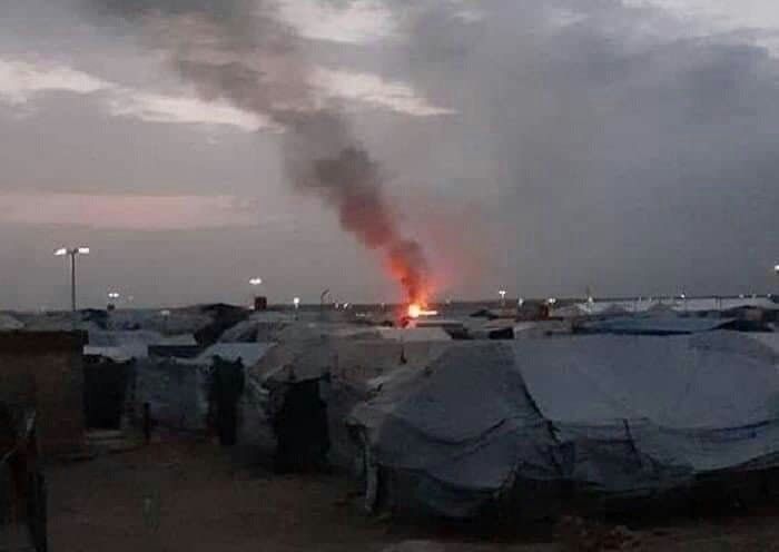 UIKIONLUS's tweet photo. #Rojava
La #Turchia sta prendendo di mira ospedali, centrali elettriche, pozzi petroliferi, riserve di grano e prigioni in cui è detenuto #ISIS.

Lo scopo degli attacchi è distruggere le infrastrutture vitali per i civili nel Nord-Est della #Siria. https://t.co/72LjtUjCl2