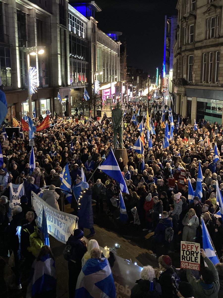 Iblogtoglasgow's tweet photo. Donald Dewar stands tall midst a huge gathering of Scots insisting upon independence. He started the journey…they’re determined to finish it! https://t.co/n5cdaT7q2J
