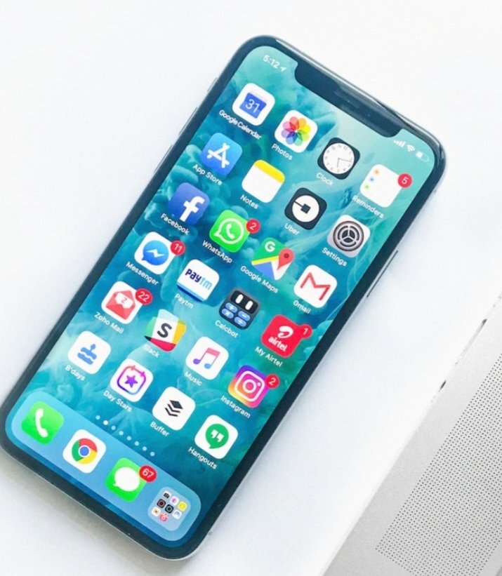 We have had a lost mobile phone reported by David Williams in the pavilion sport bar last night  Hayya card and tickets on it. Please can you help by sharing ?Hopefully someone will hand it in.