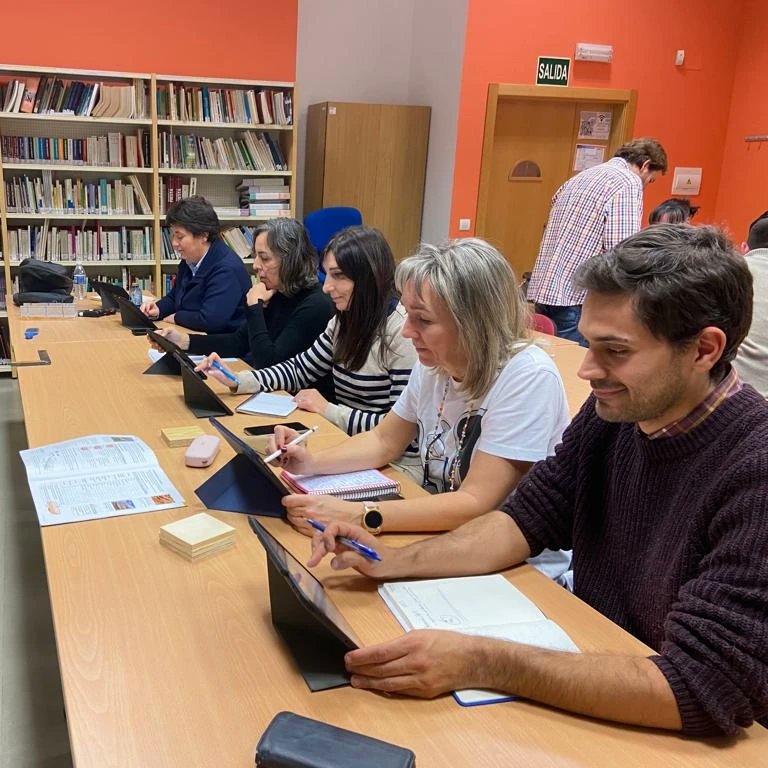 laencarnacionpb's tweet photo. Los iPads se convierten en la clave de nuestro nuevo proyecto de innovación.
#Formapps #nosseguimosformando #laencarnacionpb #ColegiosHHCC https://t.co/0e2iLKPiYd