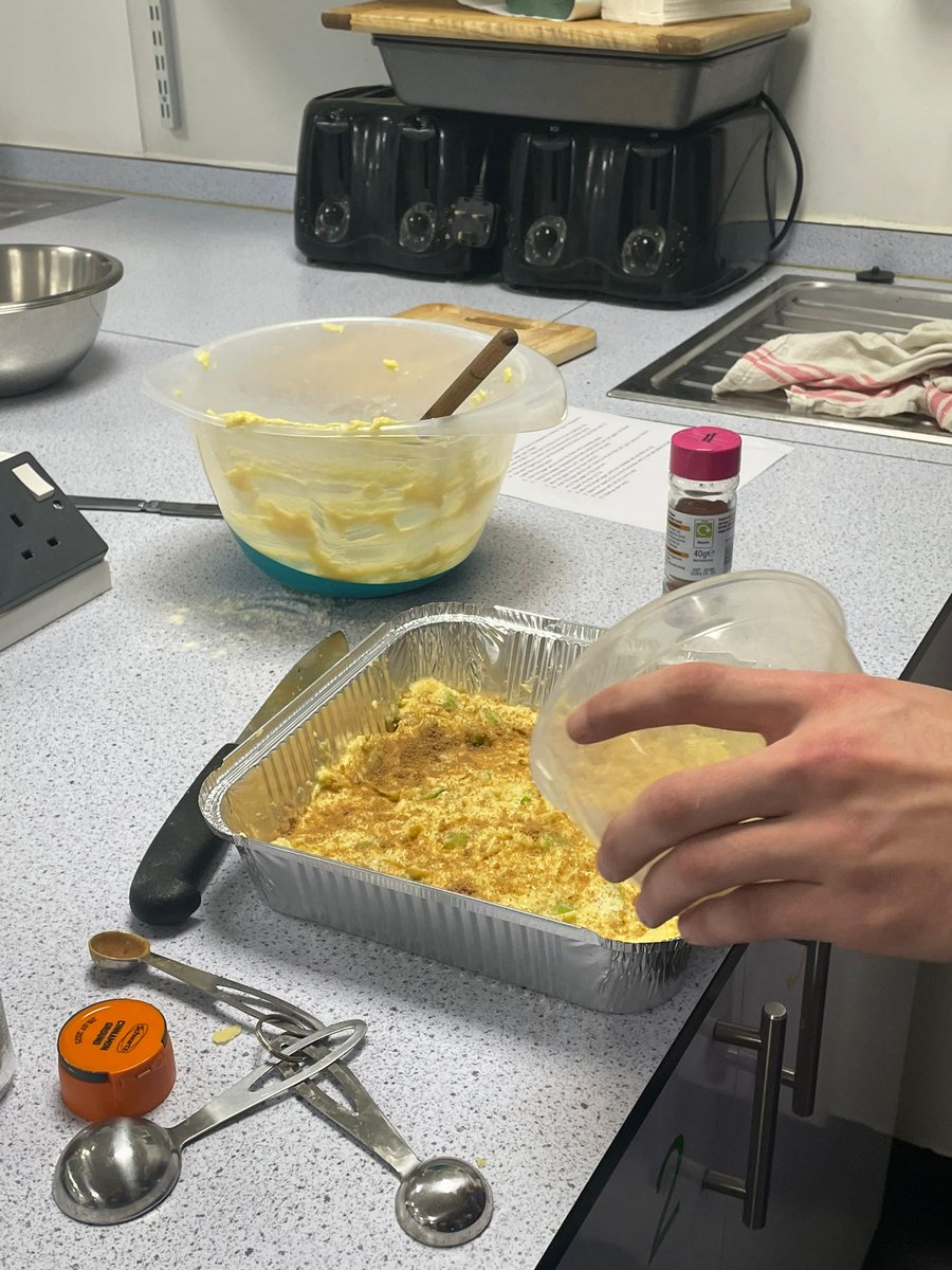TQEA_Principal's tweet photo. Fantastic to see the number of students enjoying our Bake Off extended day club this evening. The biscuits and cakes were exceptional. #bakeoff #Curriculum22 #culture #Food https://t.co/AysHjr7UNU