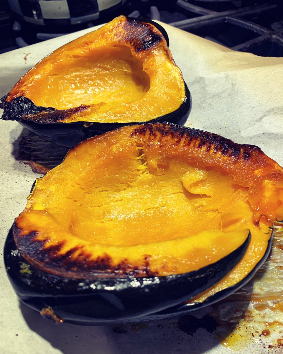 BaderKarl's tweet photo. Autumn Squash &amp; Apple Bisque is the perfect starter for #Thanksgiving! Get it #fresh now @SugarBeetCoop + our retail partners in #Chicago. #soup #healthy #autumn #localfood https://t.co/nx0QsnjGxQ