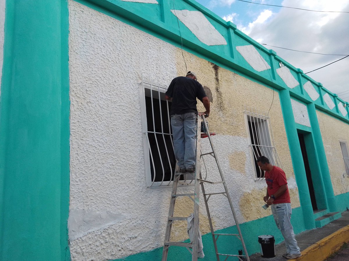 RoxanaC71634289's tweet photo. #23DeNov #AraguaEsEducacion Municipio San Sebastián
El C.E.I San Sebastián termina la jornada de Restauración y Fachada @NicolasMaduro @MPPEDUCACION @leoalvacabrera https://t.co/fC6qImBMXu