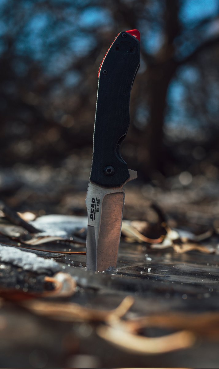 JosiahGabeSmith's tweet photo. Hey all my #EDC friends what's in your pockets? Share below๐
#PetesPirateLife #knife #outdoors #whatsinyourpockets #Americanmade https://t.co/iAZSY9LGxv