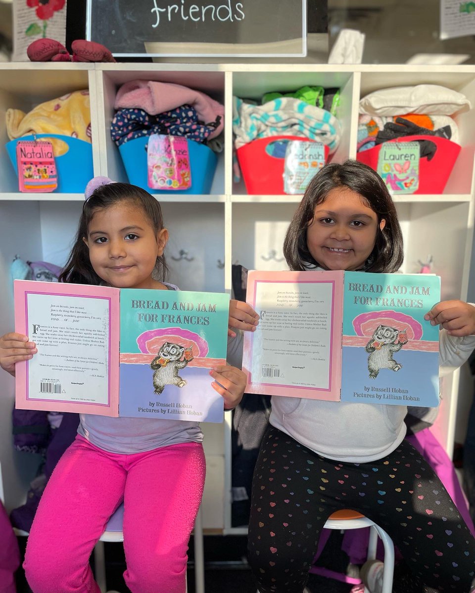KinderKollegePS's tweet photo. A KKPS tradition: Novel Studies! Our Sr girls are reading #tuckeverlasting by Natalie Babbitt! Our Intermediates are reading #superfudge by @judyblume . Our Jr boys are reading #frecklejuice by @judyblume &amp; our Jr girls are reading #breadandjamforfrances by Russell Hoban! 📚📚 https://t.co/LO7hxNtpuF