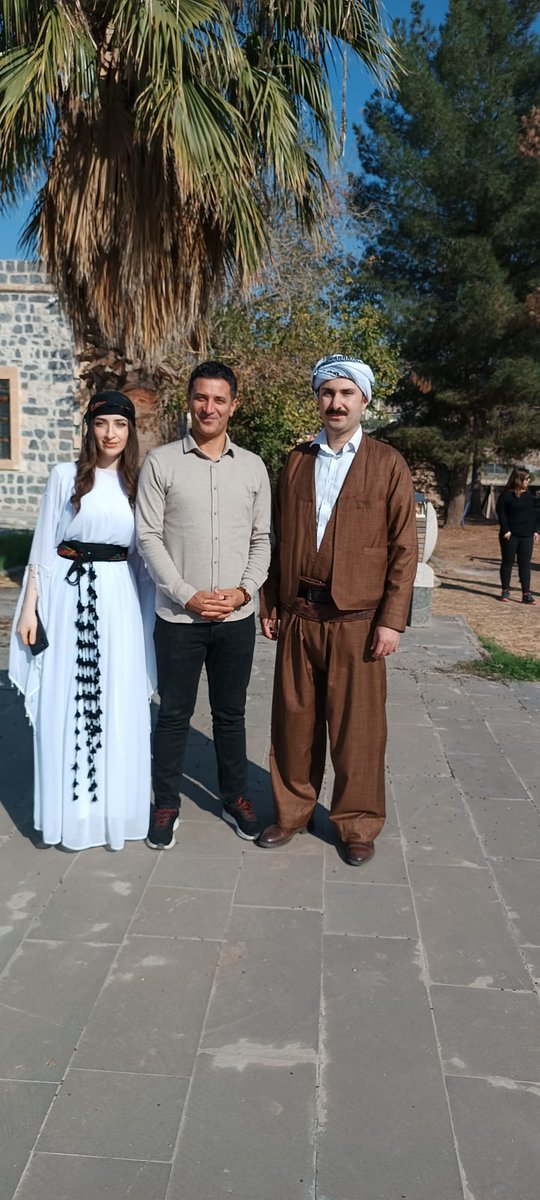 MhmtIbrahimoglu's tweet photo. Sunuculuğunu yapmış olduğum Dem û Şêwaz ( Zaman ve Tarz) programı çekimleri  Cizre'de devam ediyor. Destansı bir aşkın hikayesini MEM Û ZÎN'i birde bizden dineyin @TRTKurdiTV @kemalgms @yumusakbush @firataslan_ @CahitGuler_13 @huseyneker @dybahmet @sahin_sahin49 @trtnuce https://t.co/gUwEkEzGUF