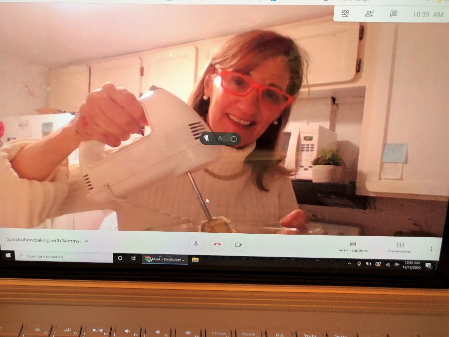 realfoodtravel's tweet photo. A3: Holiday cookie baking party? Yes! Writer @SherryTravels1 shares the how-to for making #Spitzbuben #cookies with family, virtually! #FoodTravelChat
https://t.co/kfIRc4HNZm https://t.co/z0qamab2iA