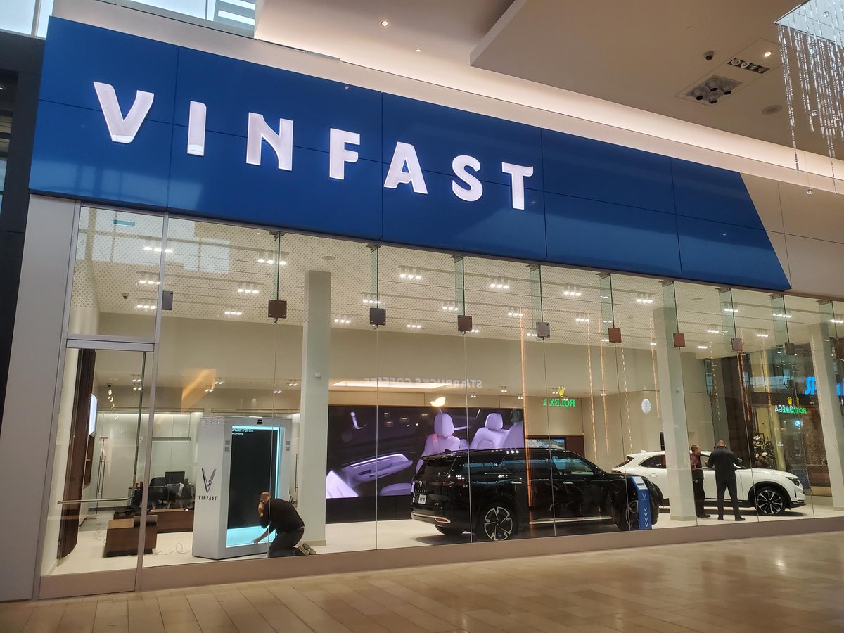 GCICanada's tweet photo. Make sure you visit them to discover more about their newly launched state-of-the-art EVs. 
 
#clientlove #VinFastCanada #VinFirst #electricvehicles #EVs #jointhecharge https://t.co/BROtOIPLqD