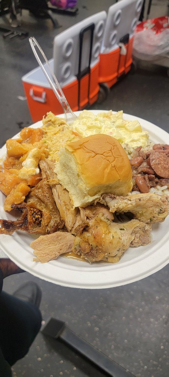 SamuelPadgitt's tweet photo. When you've worked hard enough to earn the right to play during Thanksgiving break.
You gotta take care of those that take care of you!!!
#MBLOCK #ROUND3READY https://t.co/9k2nntnxvD