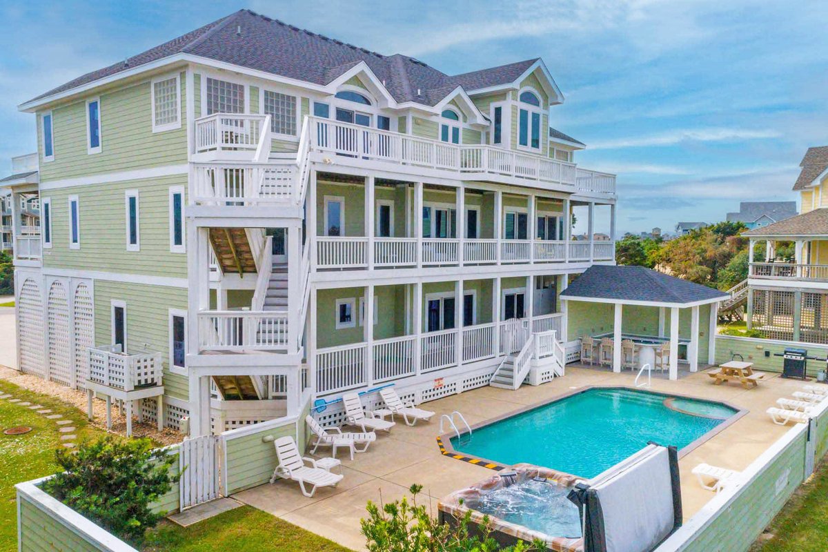 surforsound's tweet photo. 😍NEW SEMI-OCEANFRONT Home FOR 2023!😍
⭐#1067 Carolina Bliss⭐
This 10-bedroom home is perfect for your Hatteras vacation.
#1067 key features:
✨ Private swimming pool
✨ 8-Person hot tub
✨ Theater room
✨ Dog friendly...and MORE!
Book direct today at https://t.co/4uVxqXY8Az 😍 https://t.co/x1vJUZMg6L