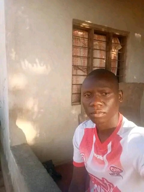 Kimnegro11's tweet photo. Msingi wa dunia ni muda jiulize kwann saa isiwe na dakika mia
Mtazamo tu
#EronMask https://t.co/lQxrvDqlH5