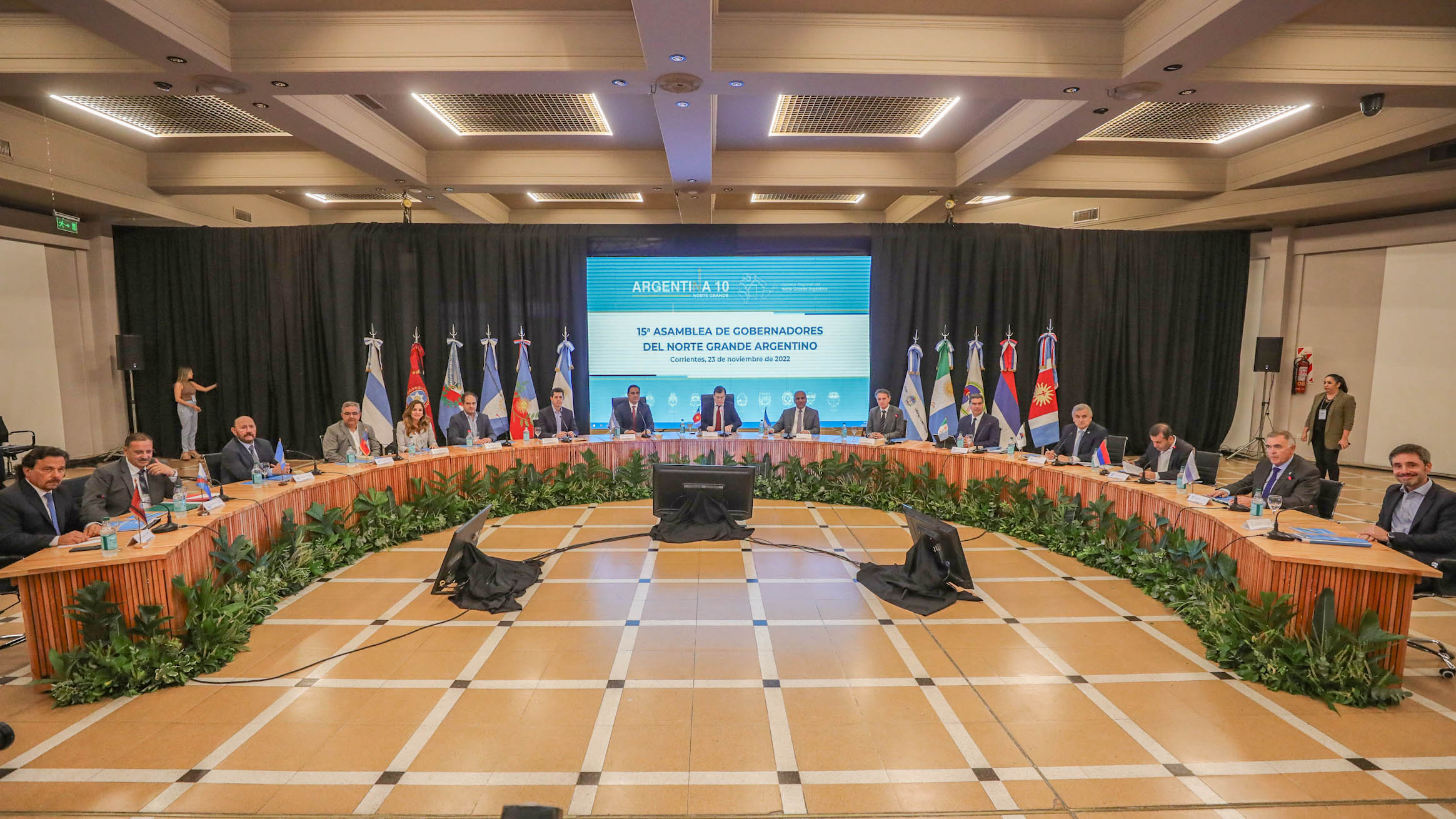 Gildo Insfrán participó de la 15° reunión del Norte Grande en Corrientes