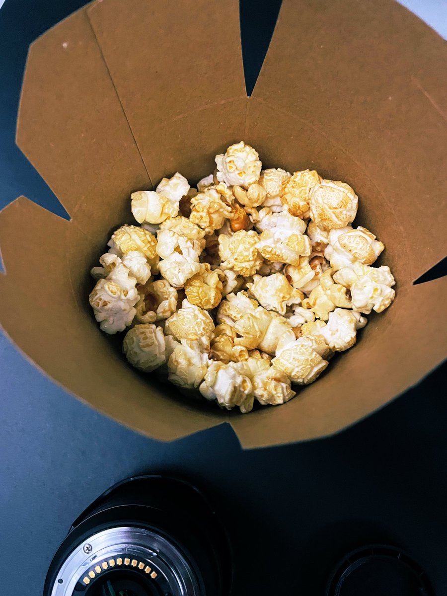 …and we have popcorn!🎉 „The Fire Within“ by Werner Herzog happening at #ZiF right now: <a href="/ultraplinian/">Clive Oppenheimer</a> <a href="/ejrohland/">Eleonora Rohland</a> <a href="/JonathanDonges/">Jonathan F. Donges</a> <a href="/MDFrachetti/">Michael D. Frachetti</a> @ClaudiaTimmreck