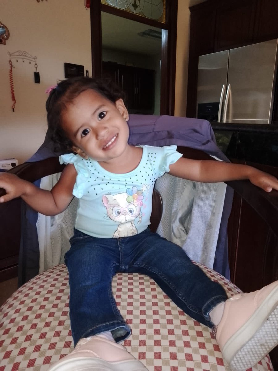 abrarony93's tweet photo. Mi pequeña princesa está de paseo con su madre https://t.co/nAEracimRk