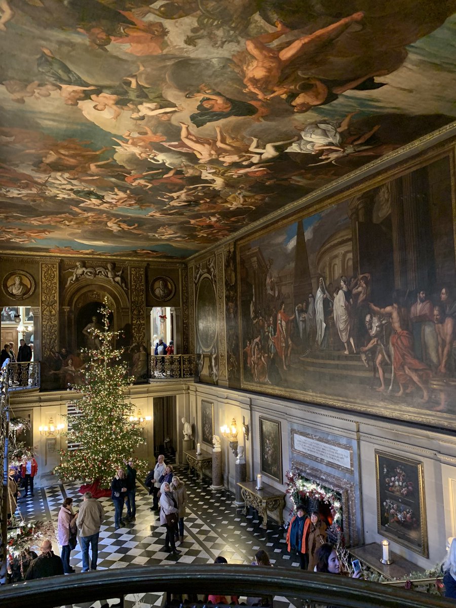 PugsleyToni's tweet photo. Christmas at @ChatsworthHouse just WOW!! https://t.co/AxMD1pzmDk