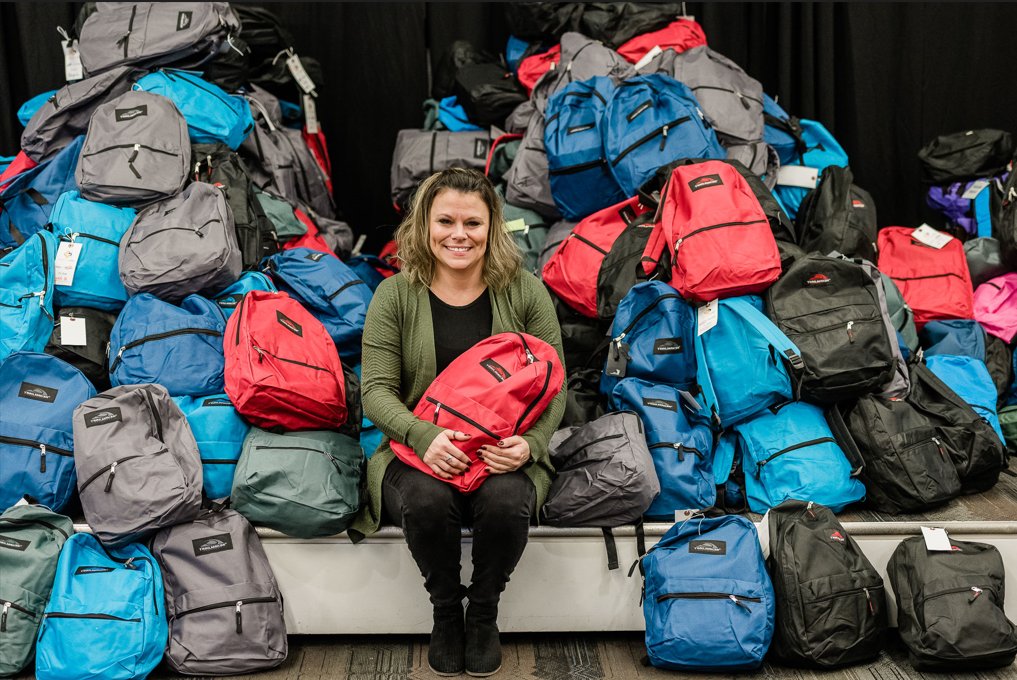 ViatrisInc's tweet photo. Our U.S. colleagues held a 'packing party’ to support @comfortcases last week. Hear from Ashlea Currey on her personal connection to children entering the foster care system and giving back to communities. https://t.co/XYt6xnopUD 

#viaViatris https://t.co/74NHPzEHAe