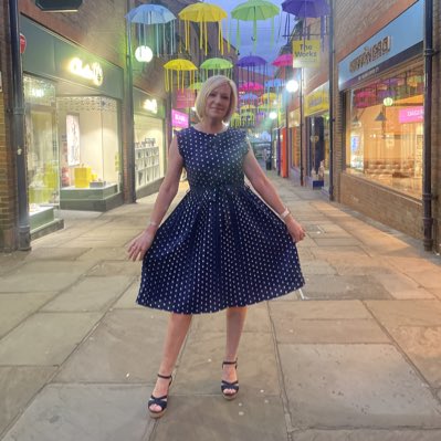 steph_downing's tweet photo. #NewProfilePic https://t.co/QmNjzqioji