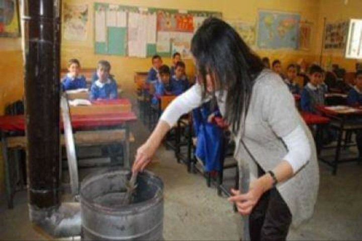 Şehit ve ebedîyete intikal eden tüm öğretmenlerimizin ruhları şad, mekanları cennet olsun...                                  Tüm öğretmenlerimizin günü kutlu, yaşamları sağlıklı huzurlu mutlu olsun. Sevgilerimle.....