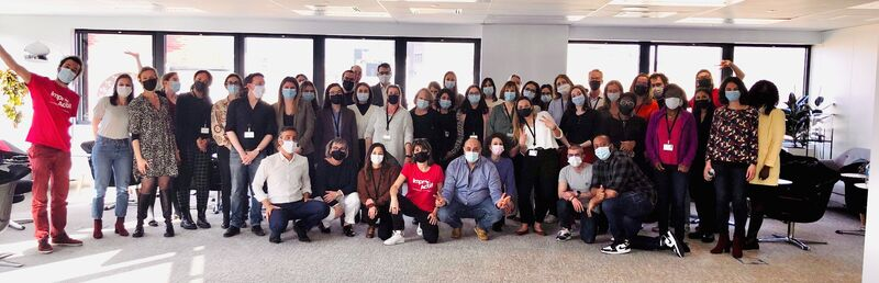 ImproActif's tweet photo. Encore un avis à 5* pour un team-building #ImproActif  
Vrai challenge que de faire faire à 50 personnes un atelier d'improvisation. Pari réussi à l'aide de 3 animateurs qui ont su rassurer et embarquer ! 
Merci Hélène BENGORINE, DRH de @LaMut_Generale pour votre confiance ! https://t.co/IzfioyXOAr