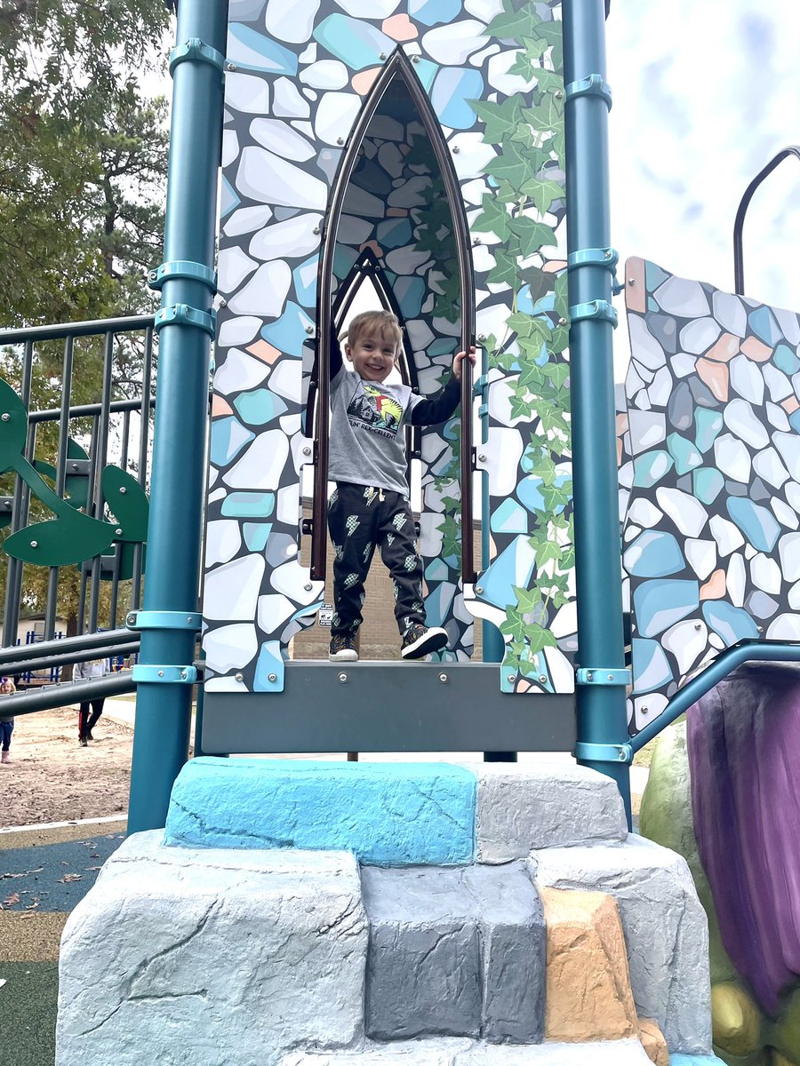 Happy to see so many families enjoying the new Woodland Hills Elementary fairytale playground over Thanksgiving Break, including my family. My nephew said “I had fun!”