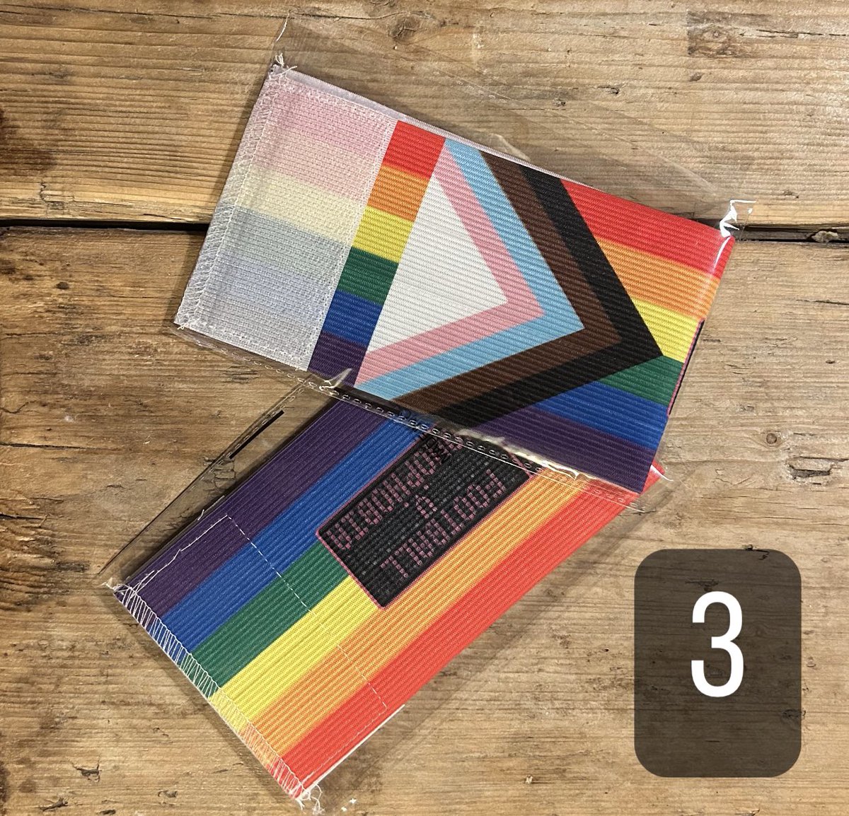 Our third (of seven) progress armbands for #FIFAWorldCup is NOW up for grabs! 

Seven armbands for seven countries that stood down from wearing the #OneLove armband.

RT &amp; like this post, making sure you’re following us &amp; we’ll draw a winner at 5pm GMT tomorrow