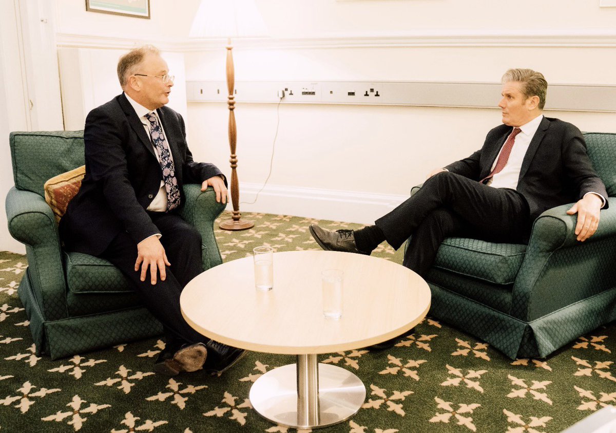 Keir_Starmer's tweet image. Babcock contributes enormously to the British economy. 

Creating jobs, driving growth, showcasing British business globally. 

A pleasure to meet David to discuss Babcock’s role in protecting national security, and how my govt will work in partnership with business like theirs.