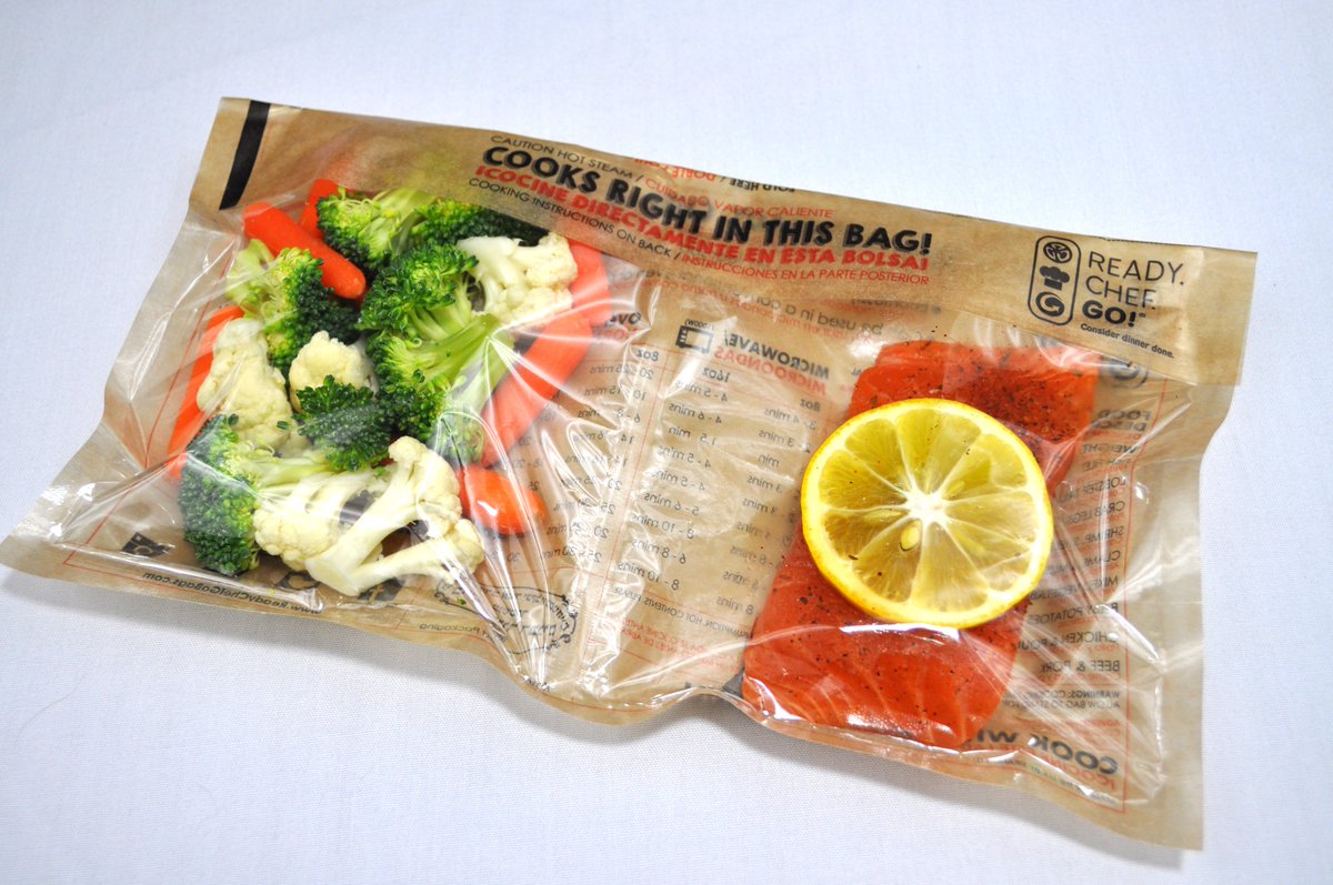 DinnerIsDone's tweet photo. Consider dinner done with Ready.Chef.Go!'s Dual Compartment Microwave and Oven Bags. Each bag has two separate sections for cooking different foods, a self-adhesive strip, and a clear viewing window. #RCG #dualcompartmentbag https://t.co/mT4WTleFSB https://t.co/MSGO2NfLYz