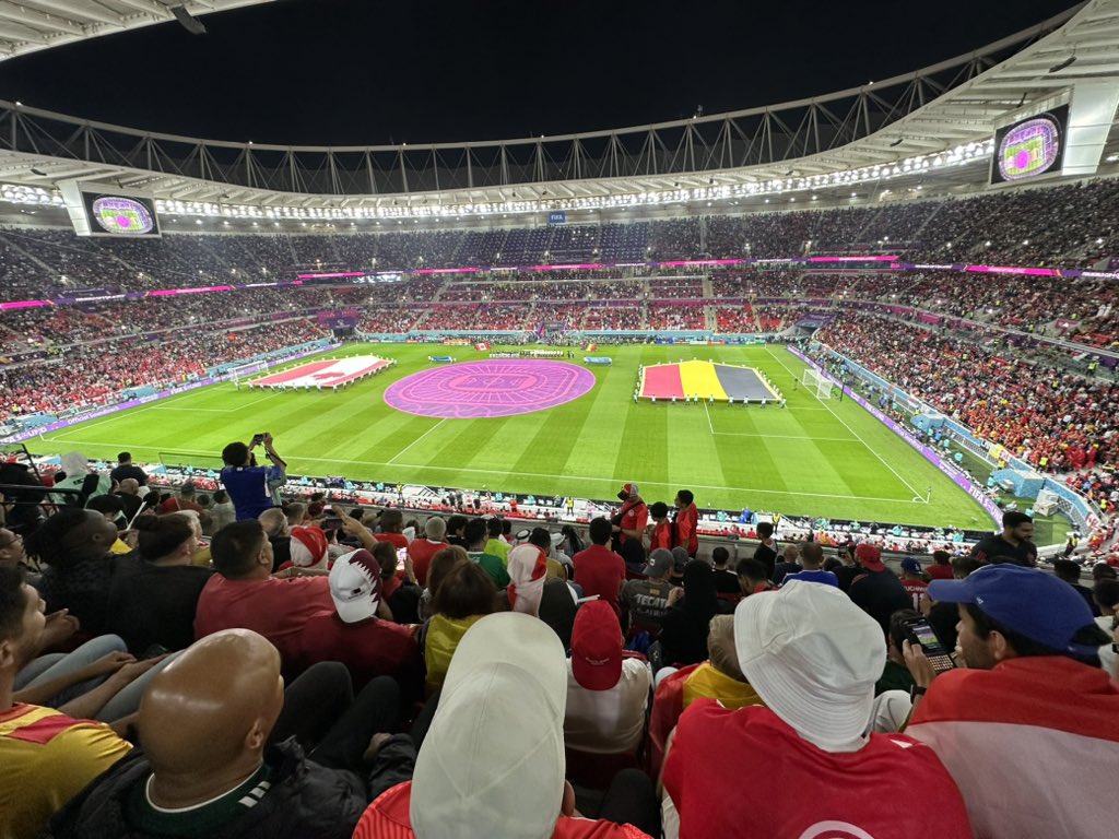Moctavio10's tweet photo. #FIFAWorldCup #BelgiumVsCanada https://t.co/5A340P9bOz