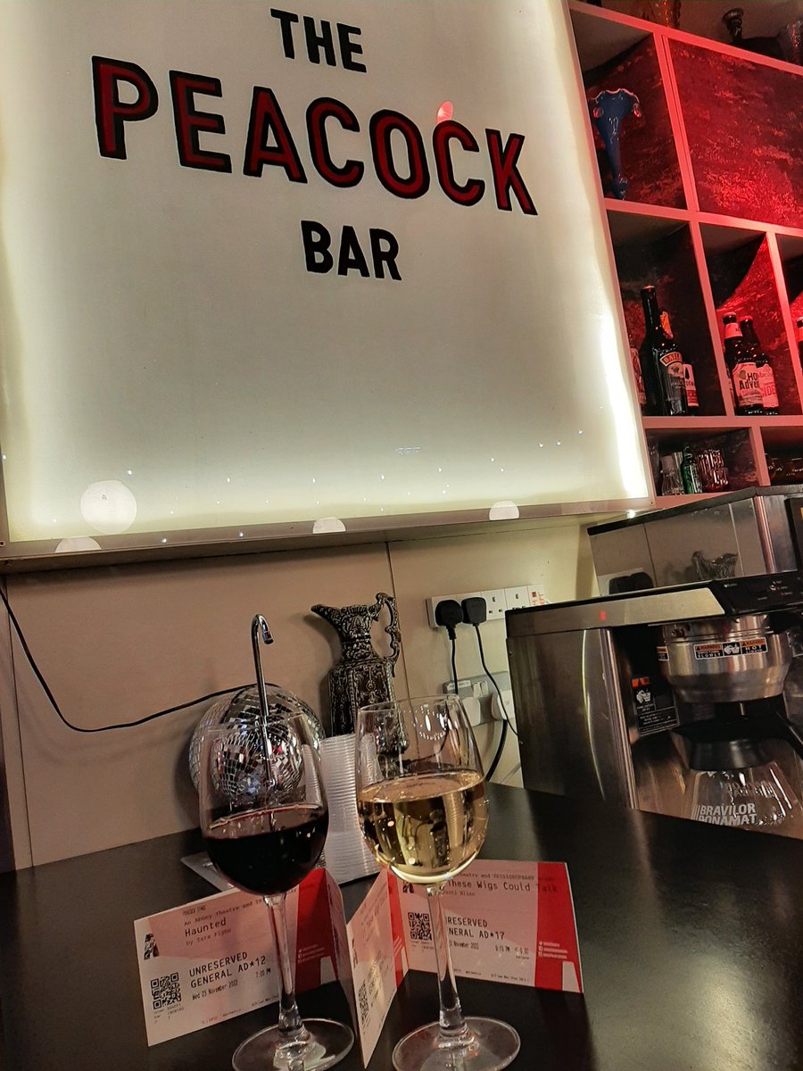VanessaOConnel9's tweet photo. Not on duty until tomorrow night #outout with the #daughter still #preping attention to detail @PantiBliss 🤪#interpretinglife
@thisispopbaby @AbbeyTheatre https://t.co/C7tPcSlZtg