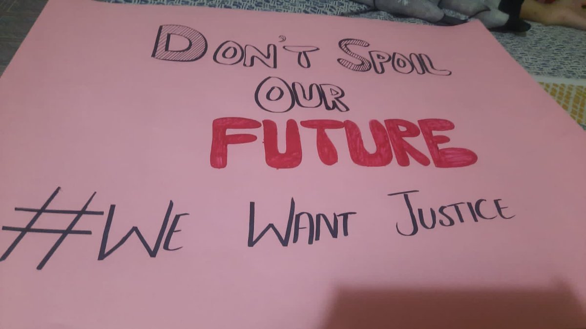 HudaFaisal_00's tweet photo. Are you ready for the grand protest tomorrow? Let's fight against injustice, let's prove the power of students and let's stop the destruction of hardwork ❤️
#patheticmdcat 
@DowUniversity https://t.co/JuugbBHUw2