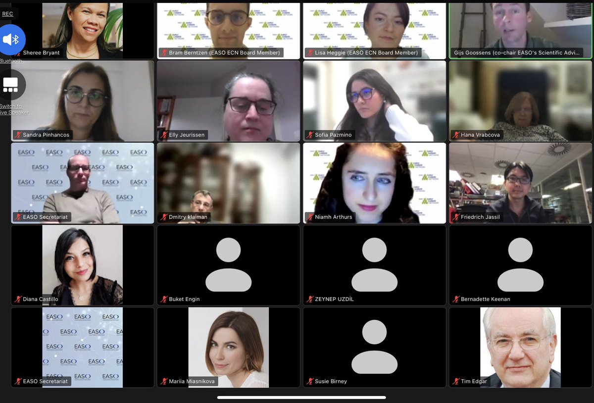 Great group of early career professionals are here online with us to learn about obesity conference processes, helpful tips and input from <a href="/GijsGoossens/">Gijs Goossens</a> and <a href="/EASO_ED/">EASO_ED</a>. Comments and suggestions from <a href="/susieb16/">Susie B</a> and <a href="/EASOobesityECN/">EASO Early Career Network</a> Board members <a href="/LisaaHeggie/">Lisa Heggie</a> <a href="/BiaBites/">Niamh Arthurs</a> @bramberntzen