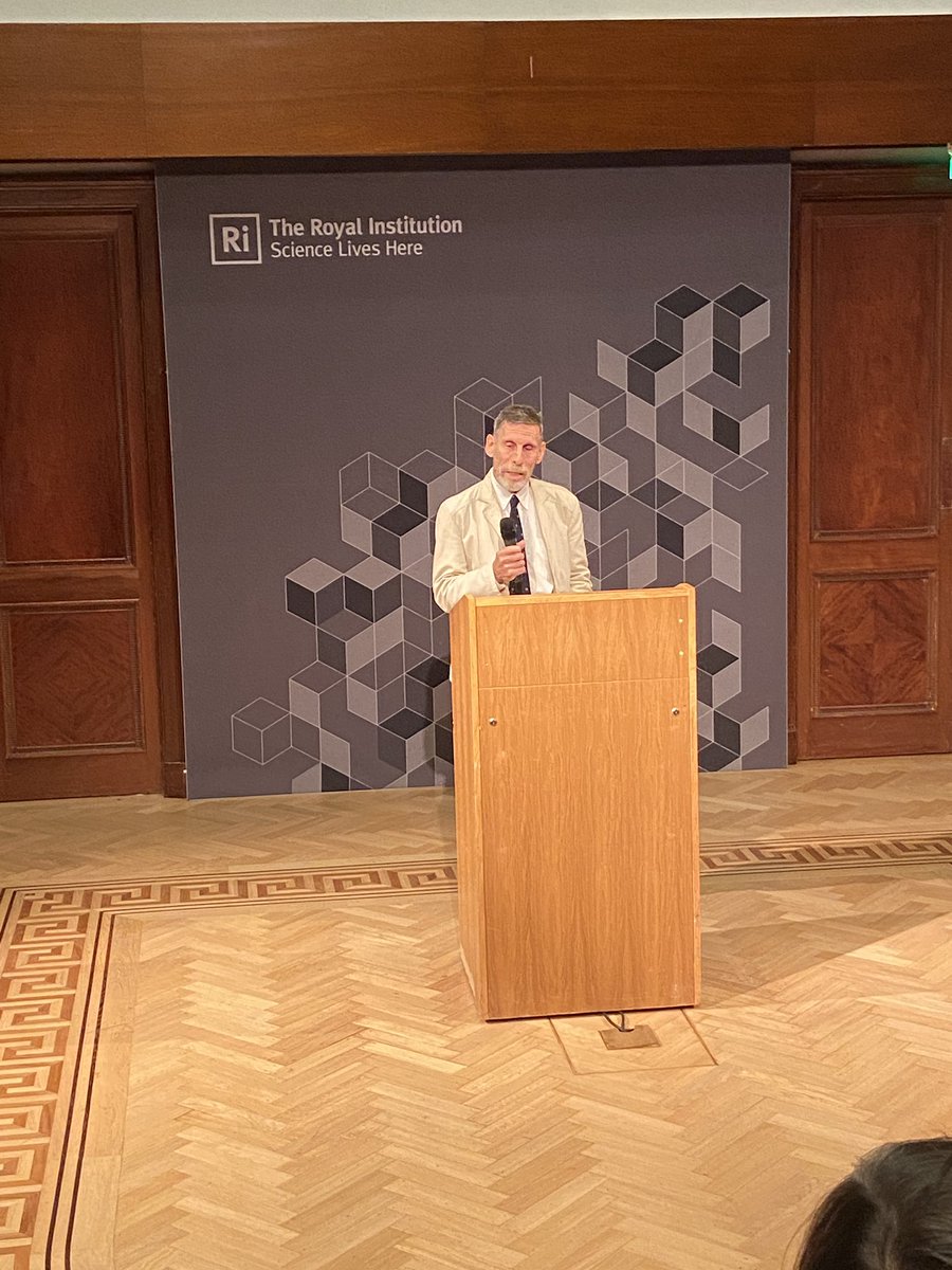 TaRadford's tweet photo. A truly eloquent and heartfelt introduction to Prof John Harrison @UofT by Prof John Cosgrove @imperialcollege for the 22nd Glossop Lecture @EngGroupGeolSoc @Ri_Science https://t.co/cO0lPhB52a