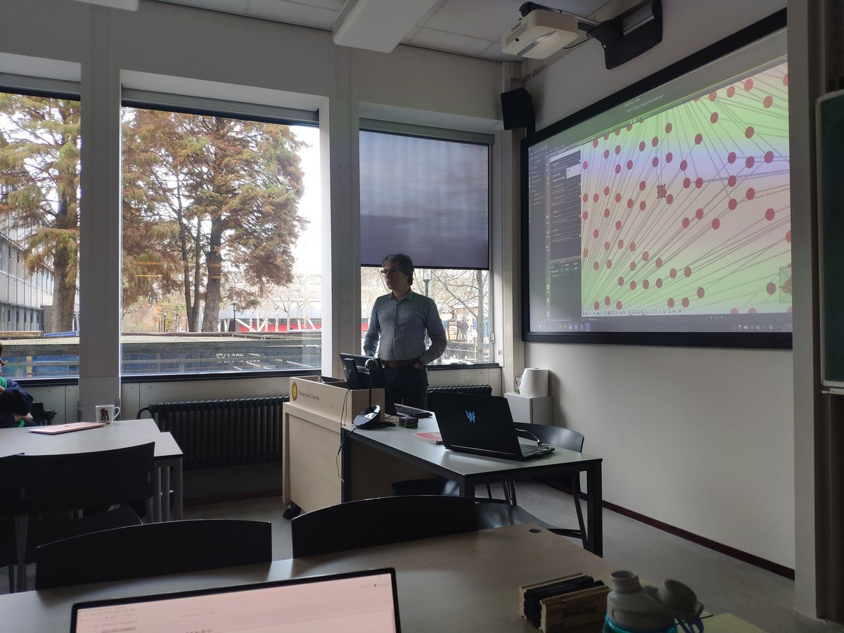 Michael Behrisch tweet media