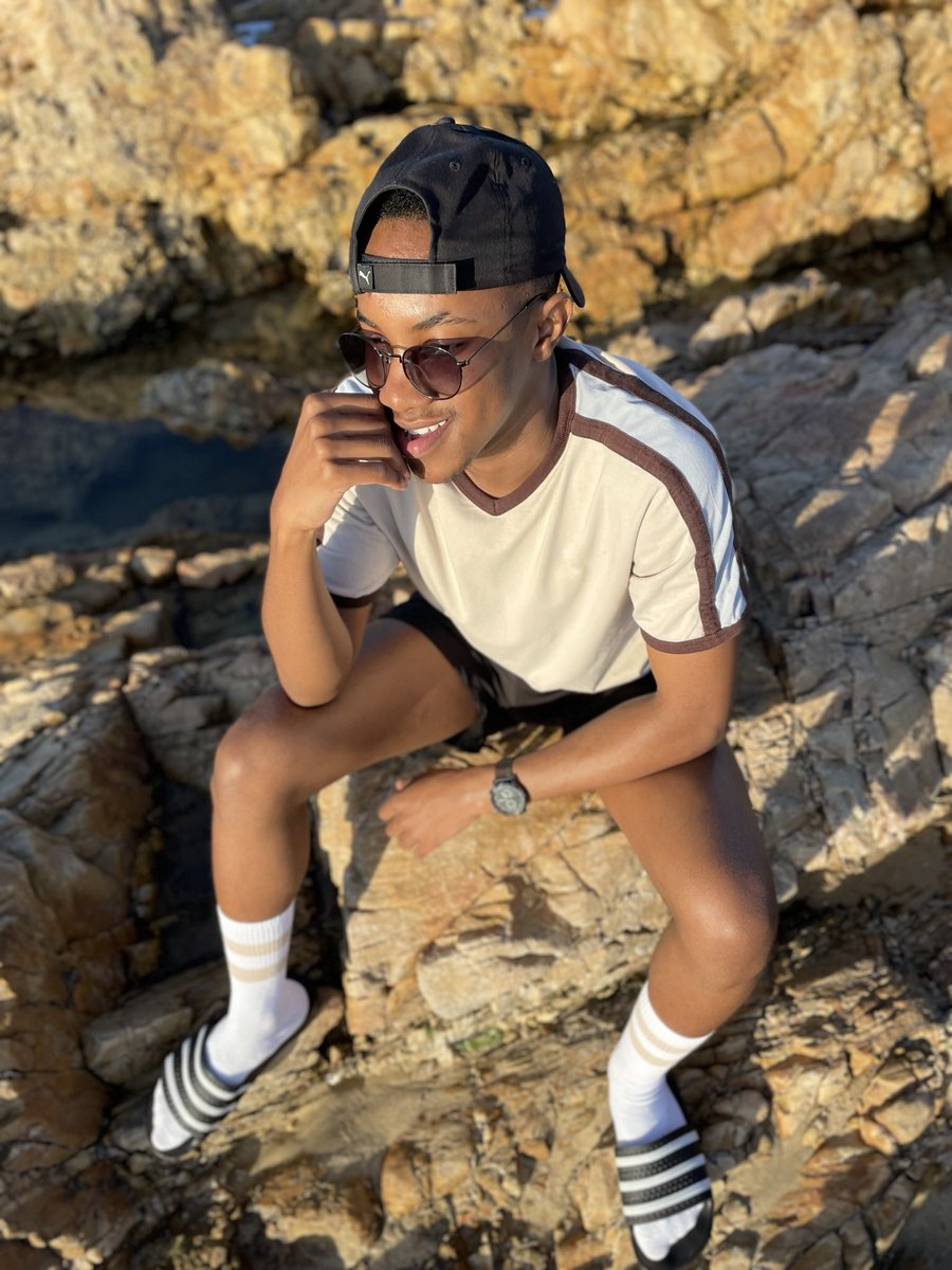 ThapeloKgwahla's tweet photo. Let me leave these here :-) 

#SexAtTheParentsHouse #chipikechipi #Fashionista #Mensfashion #menswearstyle #menswear https://t.co/rPfbg7kJXW