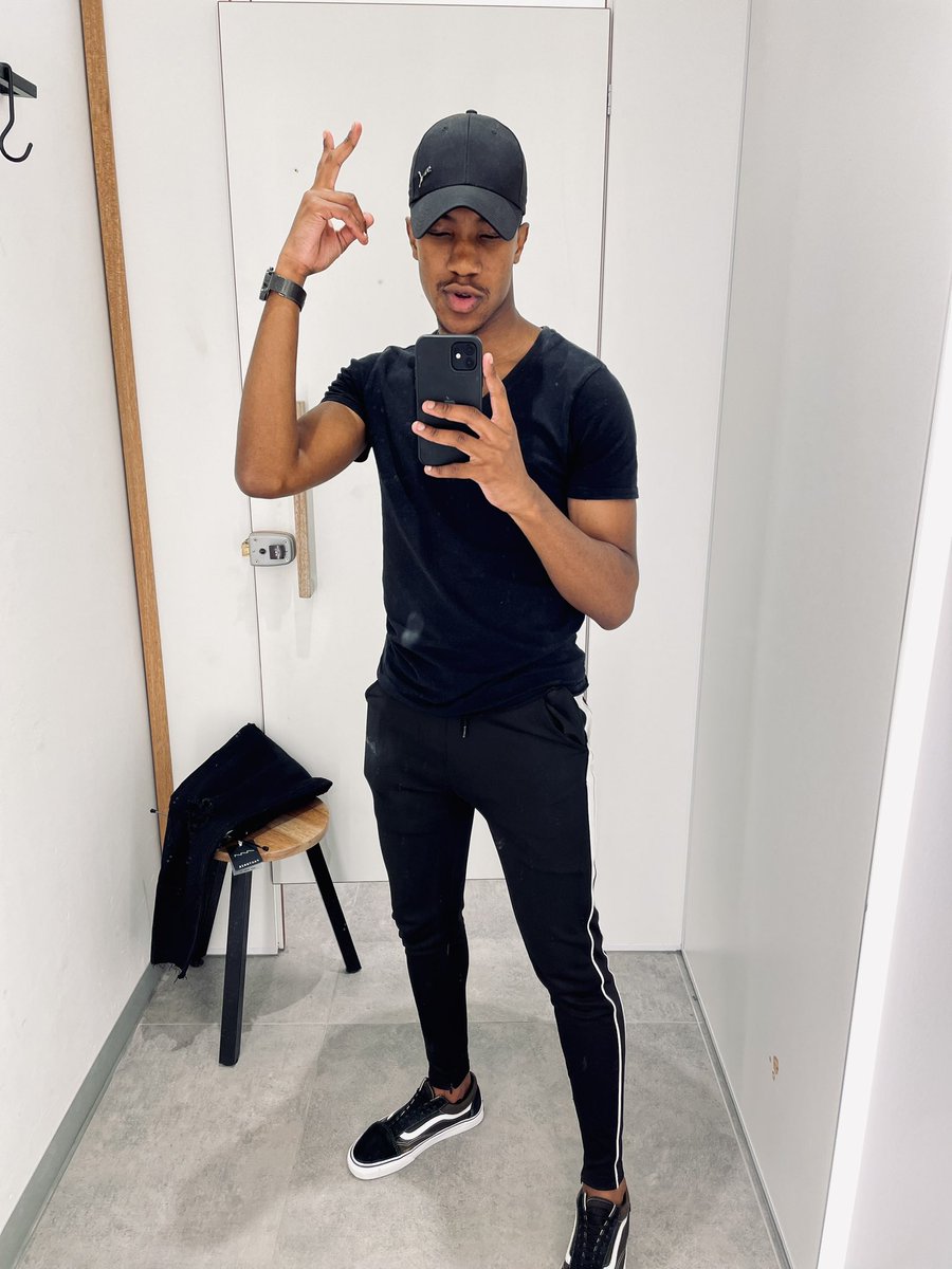 ThapeloKgwahla's tweet photo. Let me leave these here :-) 

#SexAtTheParentsHouse #chipikechipi #Fashionista #Mensfashion #menswearstyle #menswear https://t.co/rPfbg7kJXW