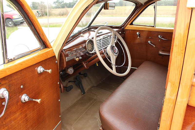 Mercomatic's tweet photo. 1948 #Chevrolet #Fleetmaster Six #StationWagon; 216 cid ohv inline Six, 1 bbl, 90 hp; 3-speed manual, 4.11 rear axle. Senior of two models offered. Standard equipment included chrome windshield surrounds, deluxe two-spoke steering wheel and woodgrain dashboard & window sills. https://t.co/MJeLU0a7AD