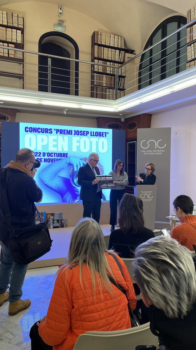 colnotaris's tweet photo. Un mes después de nuestra 1a participación en el #openhousebcn, hoy acogemos la entrega de premios  #Openfoto, #Opengram y #OpenSketch. @colnotaris fue el 13o edificio más visitado de este festival arquitectónico https://t.co/n9BxytZtUG