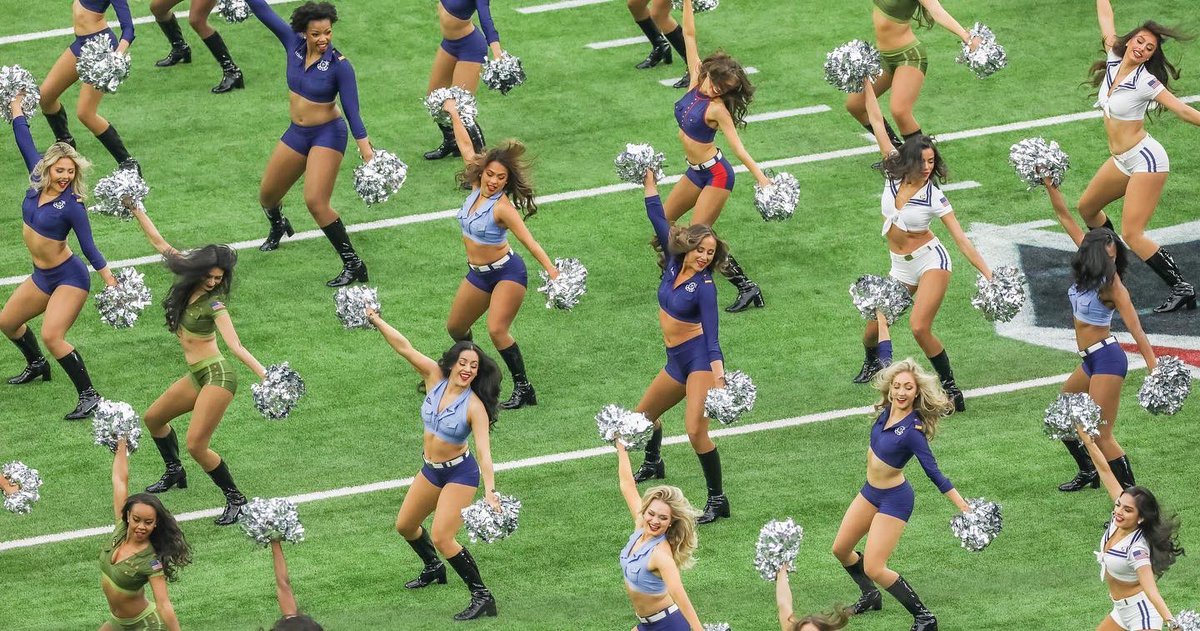 TexansCheer's tweet photo. ๐ธ: #WASvsHOU https://t.co/E6aPR2hSK6