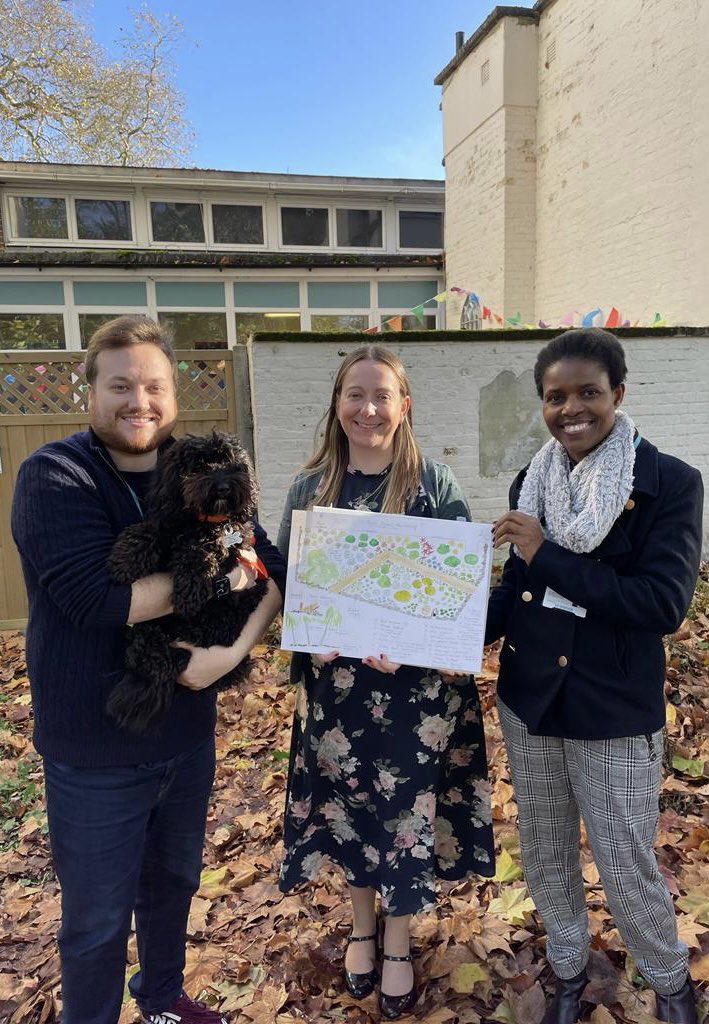 StPetersJunior's tweet photo. We really value the support of our local councillors @MBechkwin @CllrCalum 

Today, we discussed plans for a new garden, designed by Alan Titchmarsh @Titchmarshshow

The design features our historic plaque - a unique part of our Manor House history. https://t.co/YSBCXuNPKV