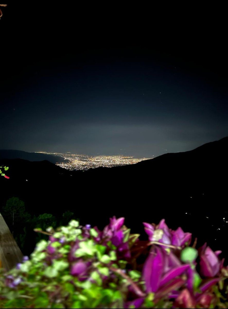 BeReLeX's tweet photo. Qué preciosa vista. #Oaxaca a mi no me gusta, a mi me encanta!! https://t.co/Gt1TjgAoGp