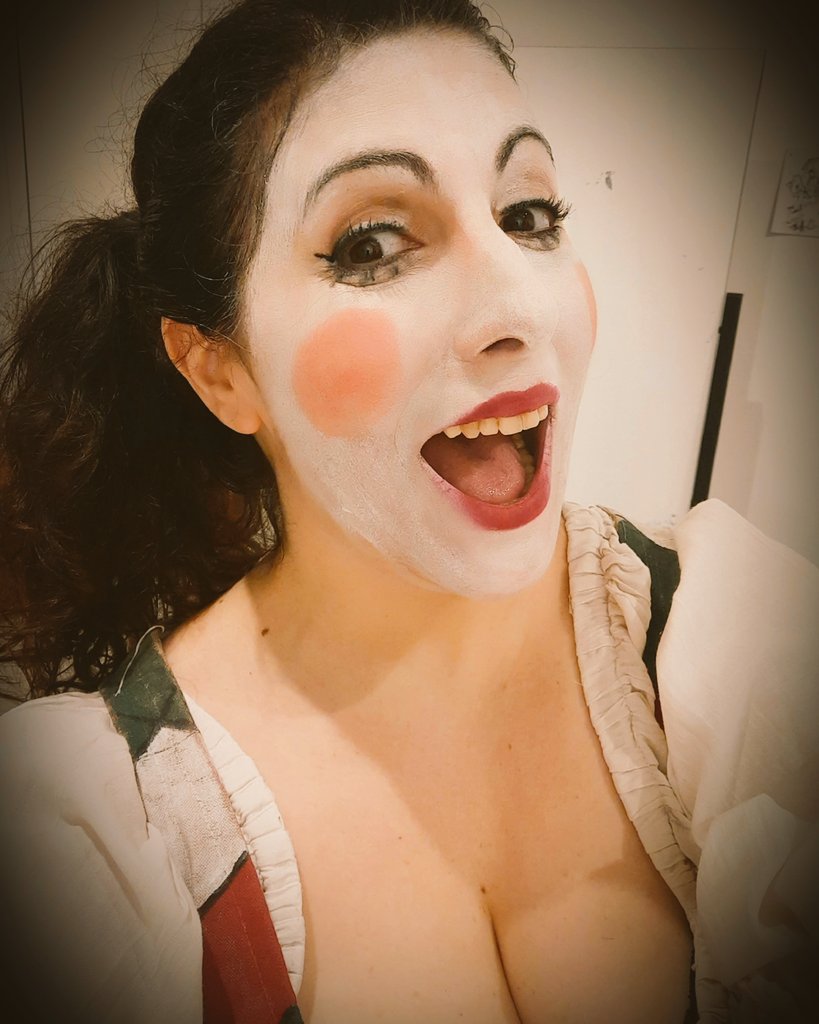 MussaTamy's tweet photo. Un grande spettacolo... ! Este viernes 25, a las 20 hs.
#ipagliacci #leoncavallo
No te lo pierdas!
Reservas por WhatsApp al 1162650468.
#opera #viernes #espectaculo
#soprano #amomitrabajo https://t.co/RaOsY3eVCu