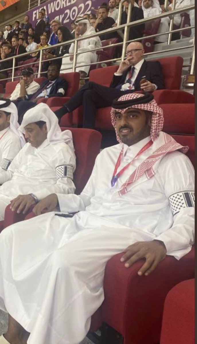 jaberalharmi's tweet photo. نحن ..
ندافع عن أشرف قضية ..
هم ..
يدافع عن أقذر قضية .. 
.
وزيرة داخلية #المانيا ترتدي شارة "الش….واذ" .. فيما قطريون وقطريات يرتدون شارة #فلسطين ..

#كأس_العالم_قطر_2022 #مونديال_قطر #اليابان_المانيا https://t.co/qJ8MFisB0U