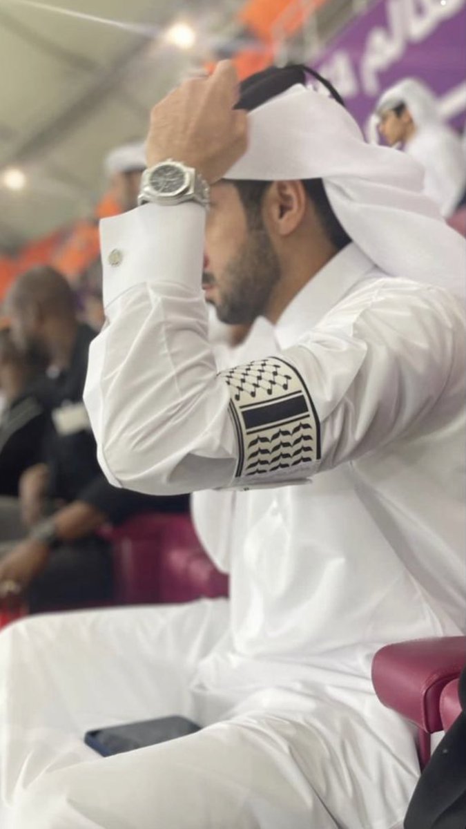 jaberalharmi's tweet photo. نحن ..
ندافع عن أشرف قضية ..
هم ..
يدافع عن أقذر قضية .. 
.
وزيرة داخلية #المانيا ترتدي شارة "الش….واذ" .. فيما قطريون وقطريات يرتدون شارة #فلسطين ..

#كأس_العالم_قطر_2022 #مونديال_قطر #اليابان_المانيا https://t.co/qJ8MFisB0U