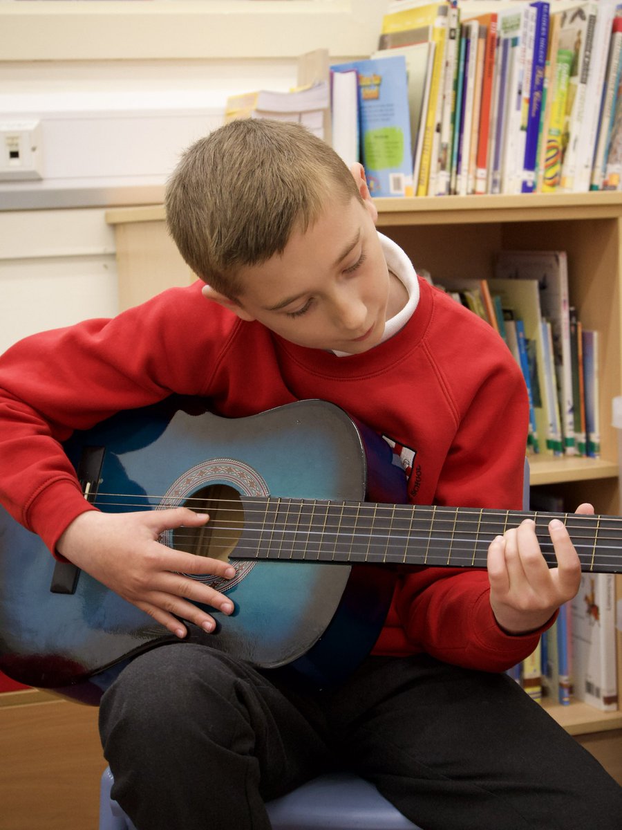 Through small steps in difficulty and skill, our #music curriculums can get everyone playing a #musical #instrument - fast! 🎸🎹

#createmusic #musiclessons