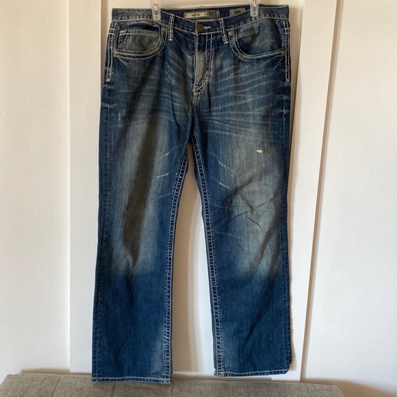 TopiaTosh's tweet photo. So good I had to share! Check out all the items I'm loving on @Poshmarkapp from @SalvageReboot #poshmark #fashion #style #shopmycloset #bke #rei #publicrec: https://t.co/DagJFW28KI https://t.co/XrtkNqNHuc
